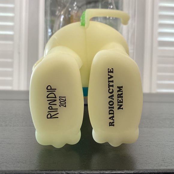 Rip N Dip Limited Edition Radioactive Nerm Vinyl Figure #175 of only 500! - Picture 11 of 16